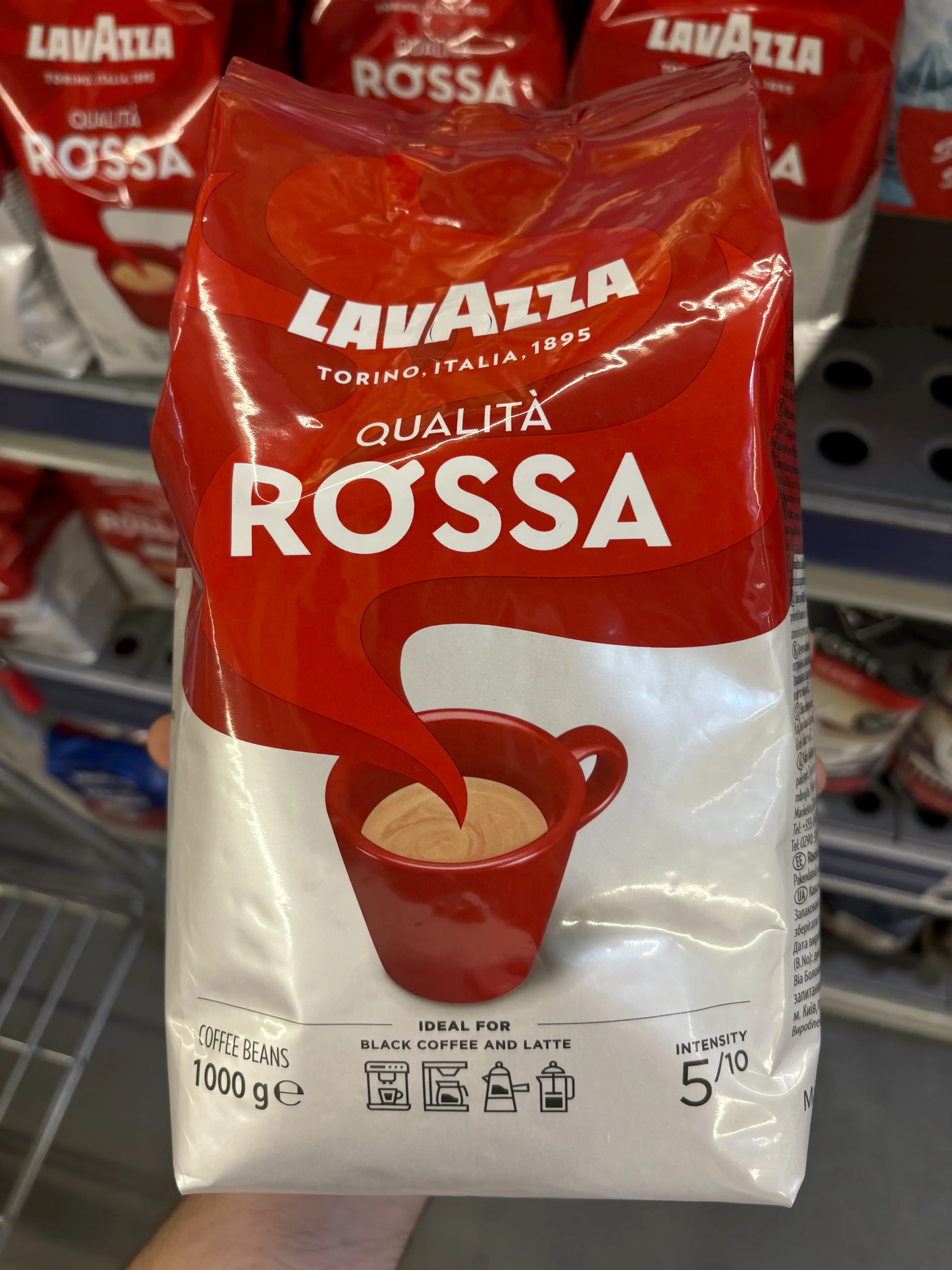 Un pachet de Lavazza Qualità Rossa Un pachet de Lavazza Qualità Rossa